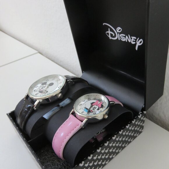 (#110) Set 2 Mickey Mouse His and Hers Watch Set main image 5